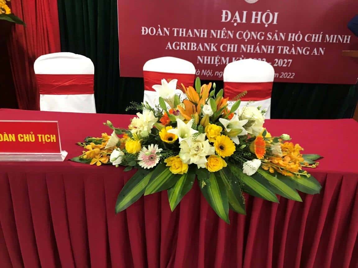 Hoa Bục Phát Biểu HHT005